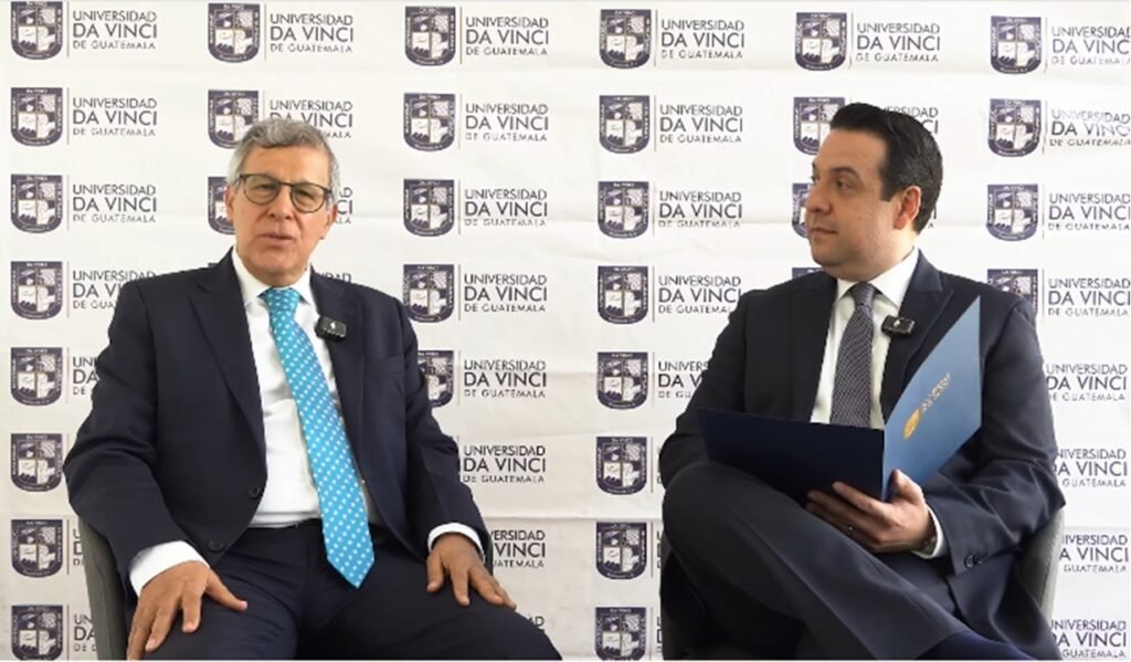 Entrevista realizada al Doctor Hernando Hernández por Mgtr. Diego Reyes Valenzuela